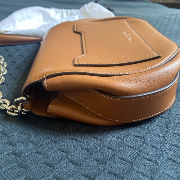 Tan Marc Jacobs Bag - Picture 8 of 11